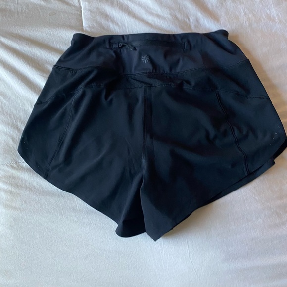 Shorts - Picture 3 of 3